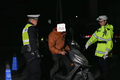 媒体管家2025 :用DeepSeek来看福泉公安的“元宵”坚守(图10) 媒体管家2025 :用DeepSeek来看福泉公安的“元宵”坚守(图10)